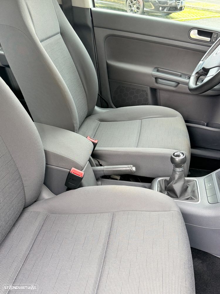 VW Golf Plus 1.9 TDi BlueM. Confortline - 11