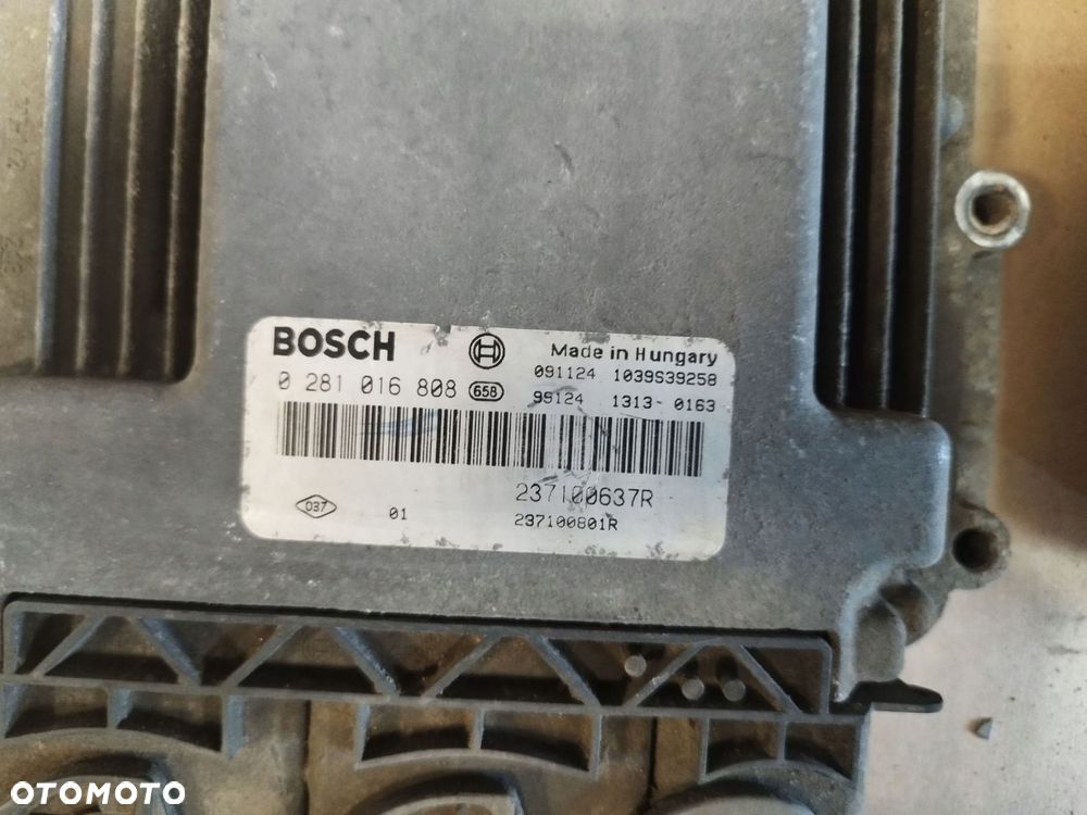 ZESTAW STARTOWY KOMPUTER STEROWNIK MASTER III MOVANO B 2.3 DCI 0281016808 - 2