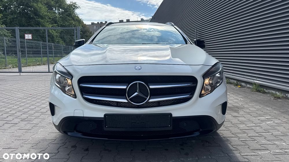 Mercedes-Benz GLA 250 4-Matic - 8