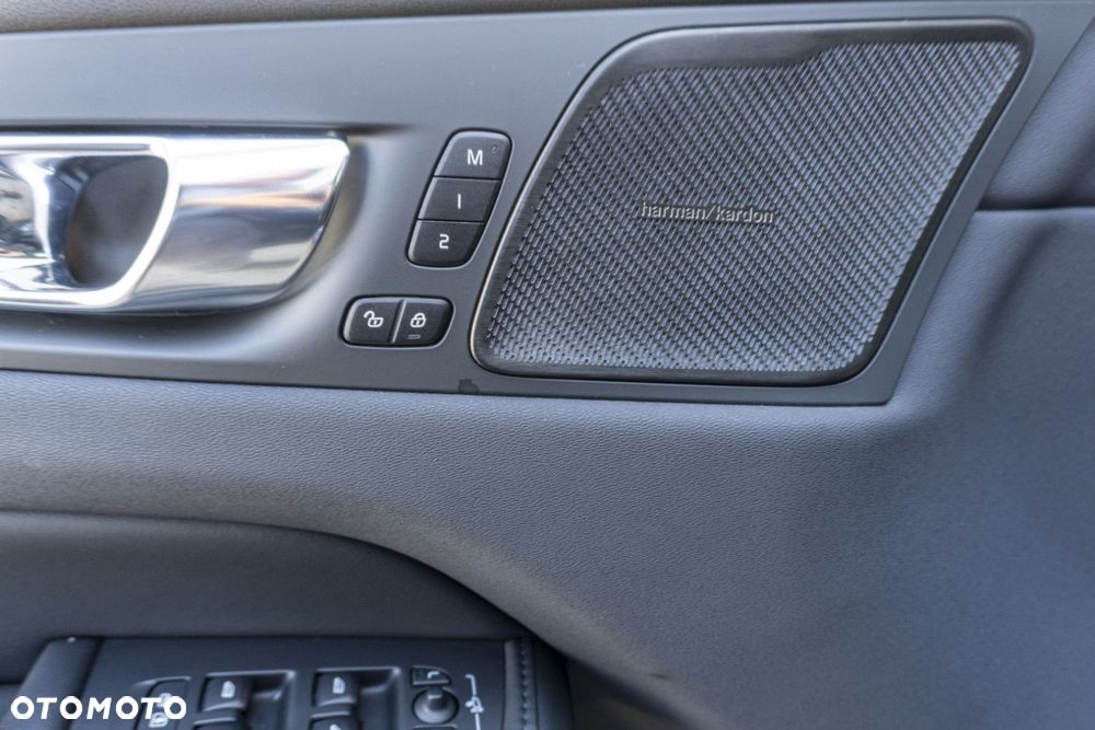 Volvo XC 60 - 18