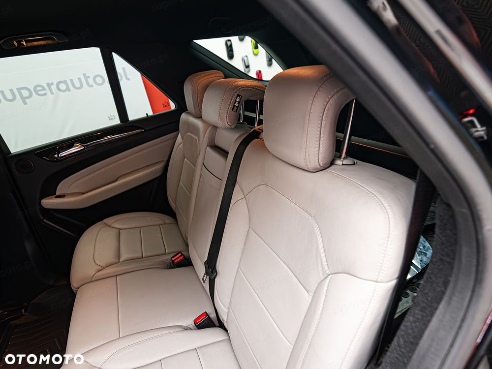 Mercedes-Benz ML 350 BlueTEC 4-Matic - 26