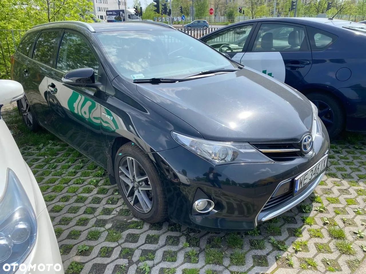 Toyota Auris Hybrid 135 Premium - 1