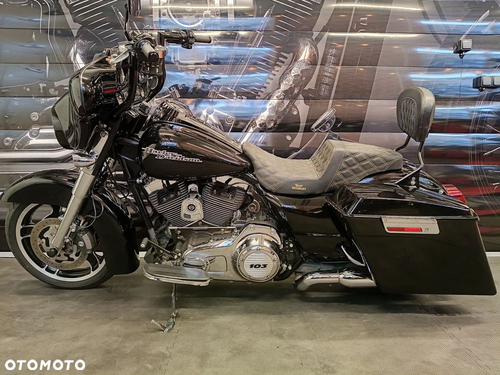 Harley-Davidson Touring Street Glide - 1