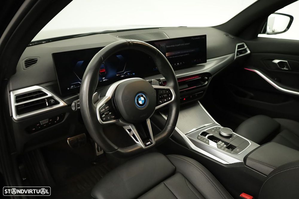 BMW 330 e Edição Desportiva M Auto - 8