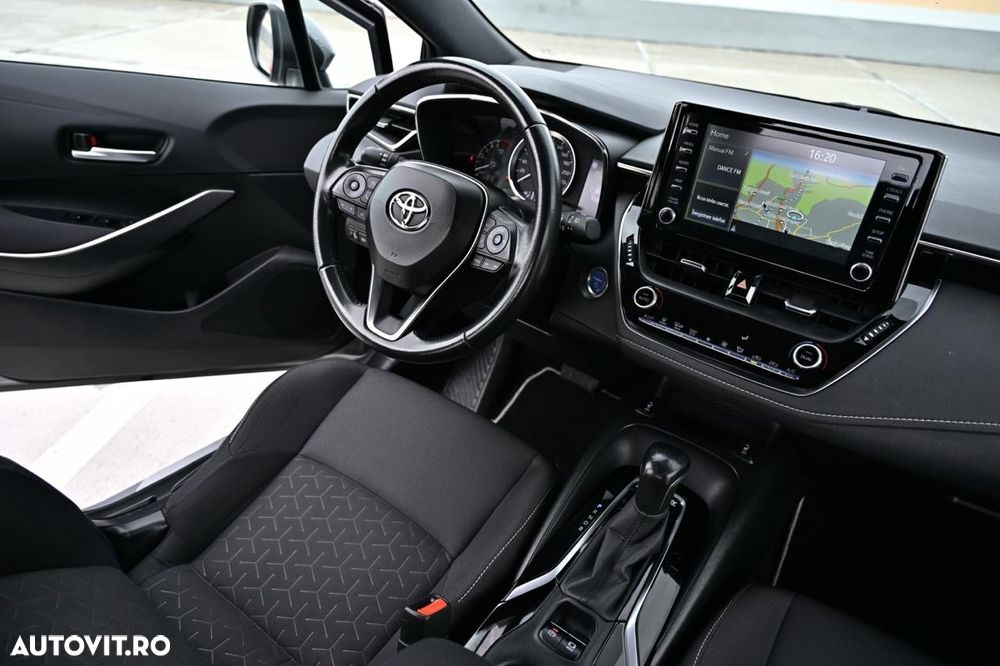 Toyota Corolla 1.8 Hybrid Business Edition - 20