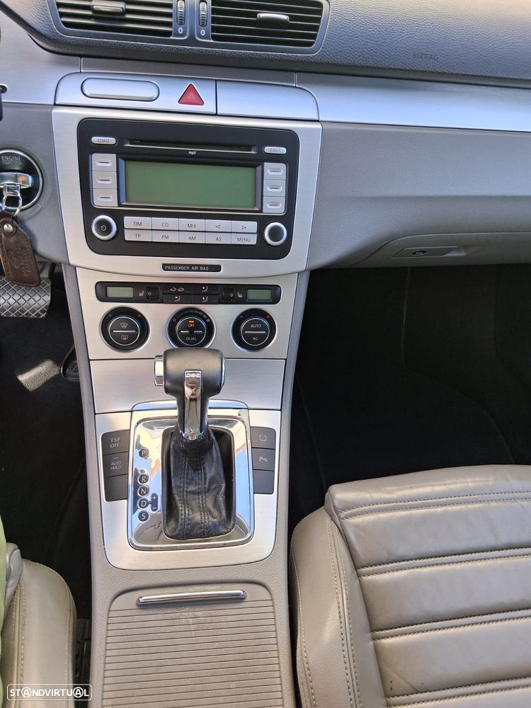 VW Passat Variant - 5