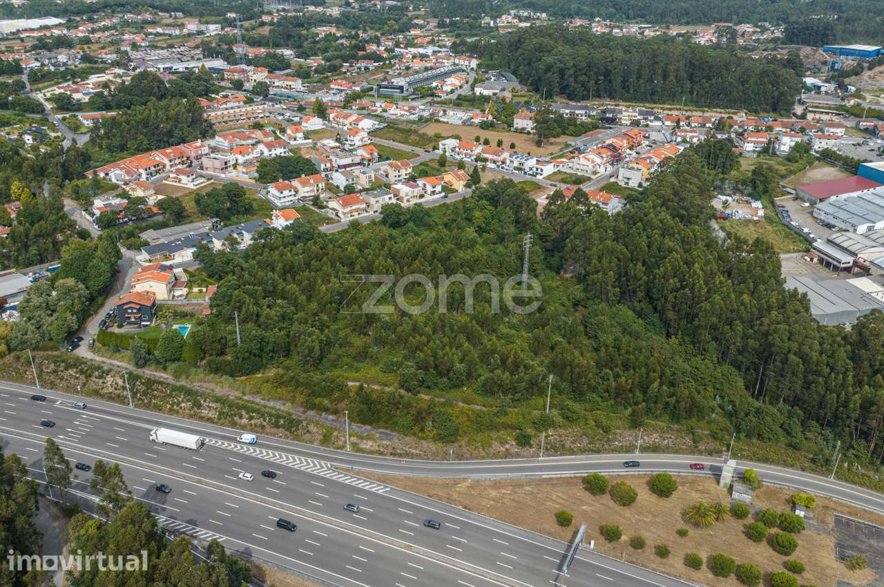 Terreno Urbano com 6500 m2 - Grijó, V.N. Gaia - Grande imagem: 5/12