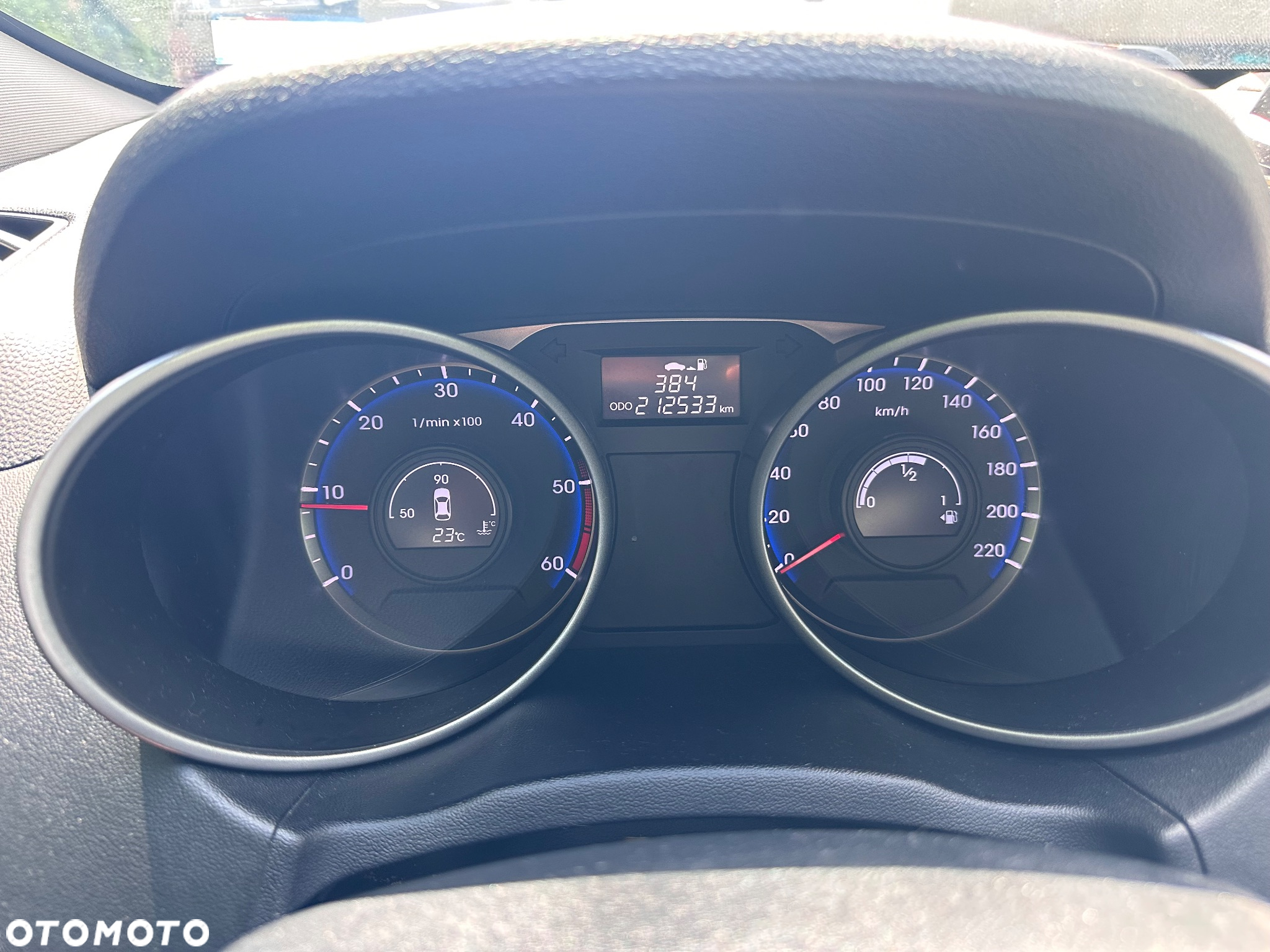 Hyundai ix35 1.7 CRDi 2WD blue Comfort - 11