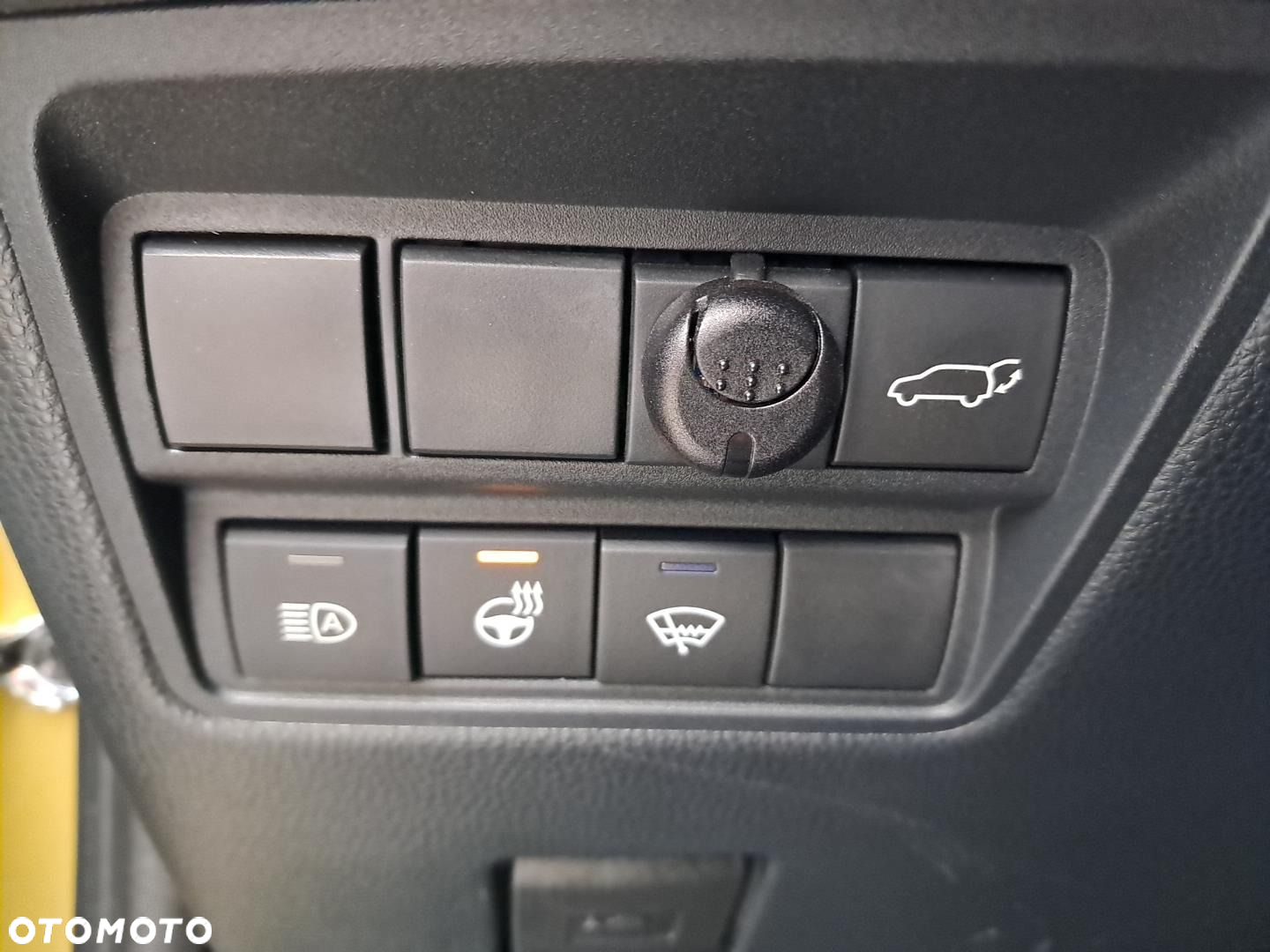 Toyota Yaris Cross - 18