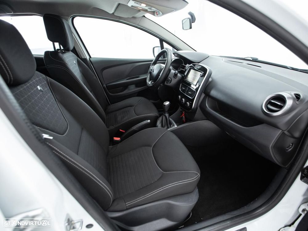 Renault Clio - 9