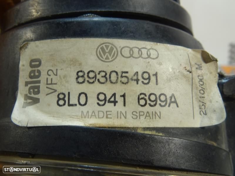 Farol De Nevoeiro Direito Audi A3 (8L1)  8L0941699a / 8L0 941 699 A - 8