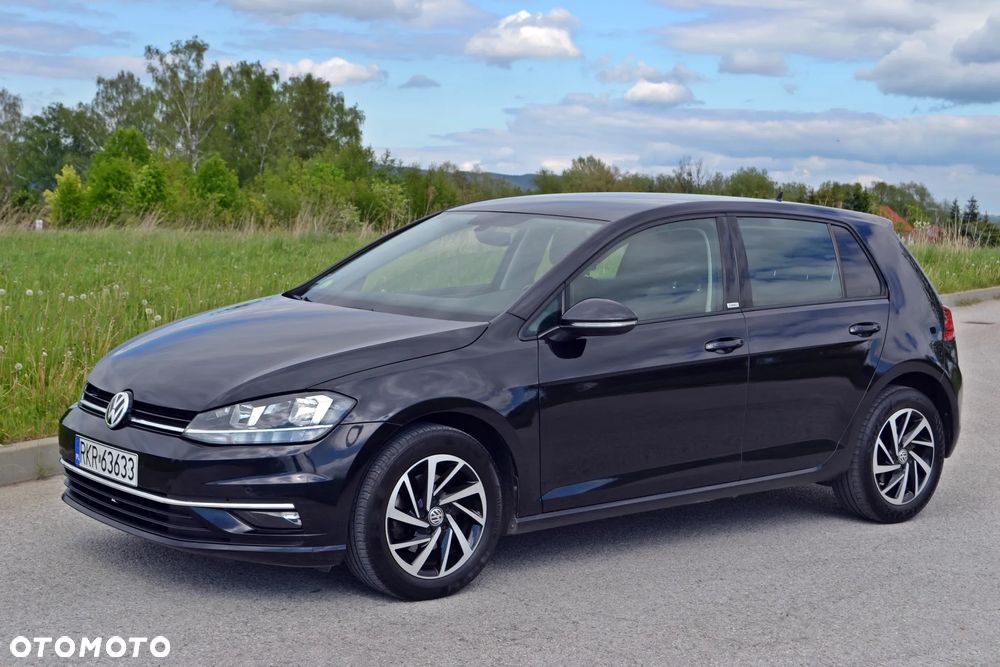 Volkswagen Golf - 2
