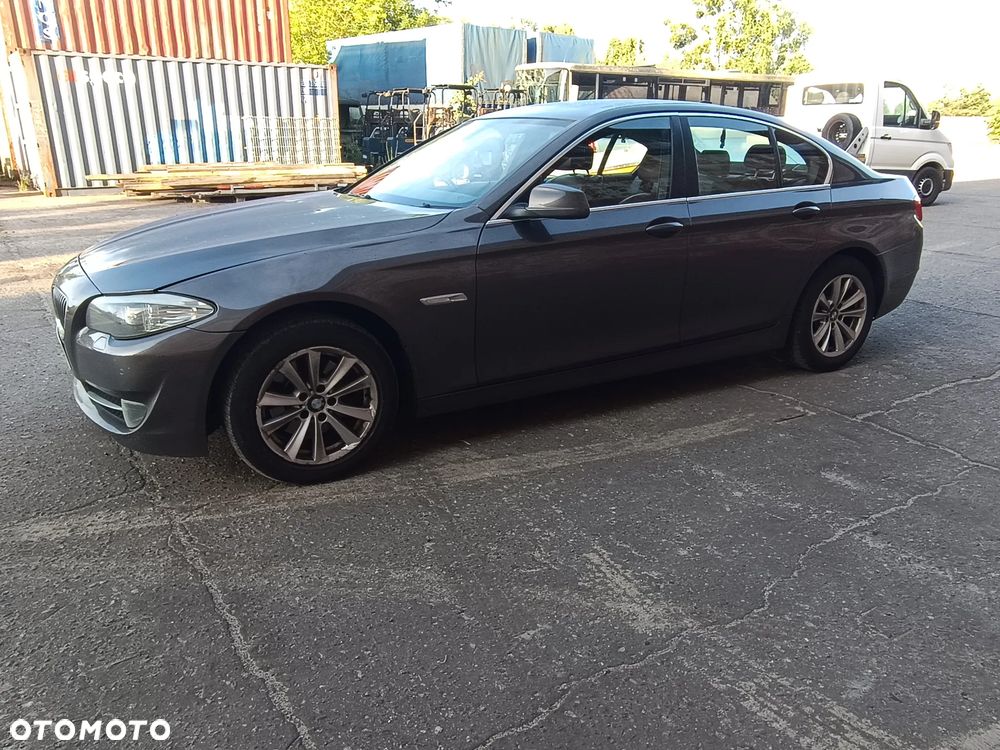 BMW Seria 5 520d - 6