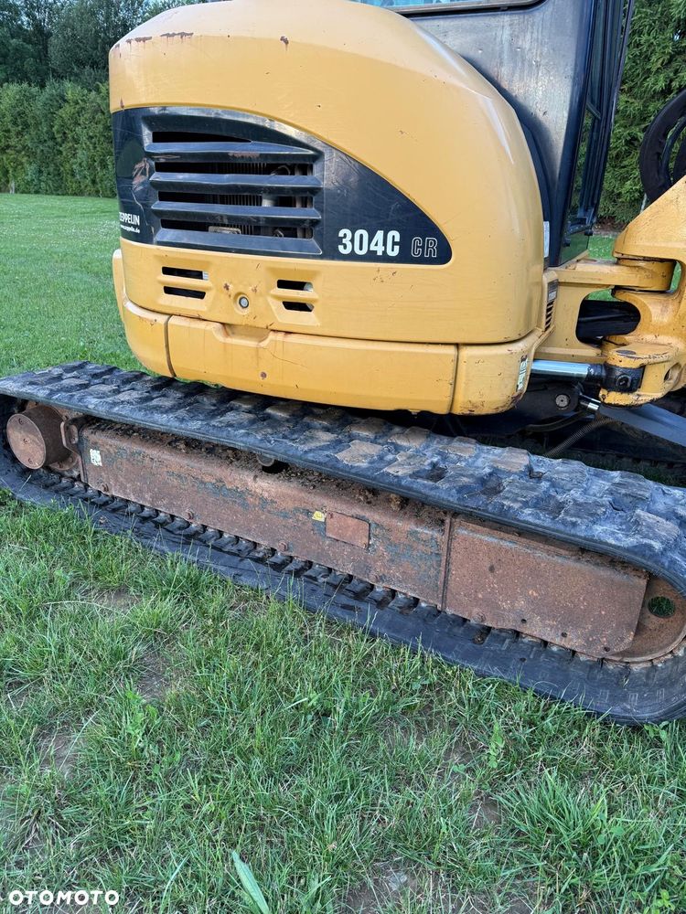 Caterpillar - 18