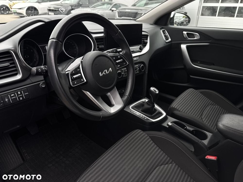 Kia Ceed 1.5 T-GDI M - 9