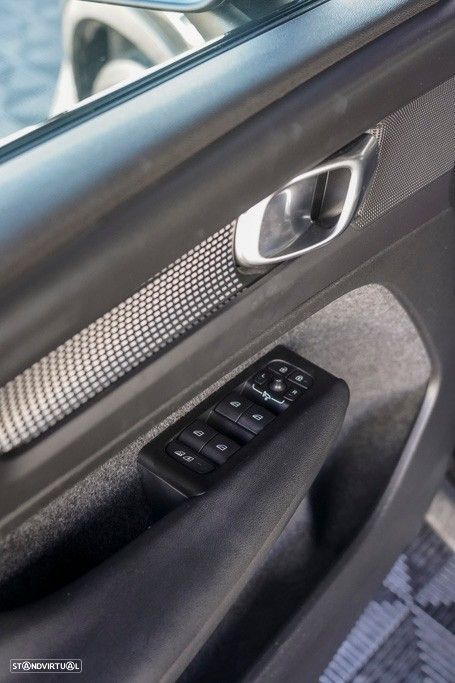 Volvo XC 40 1.5 T4 PHEV R-Design - 38