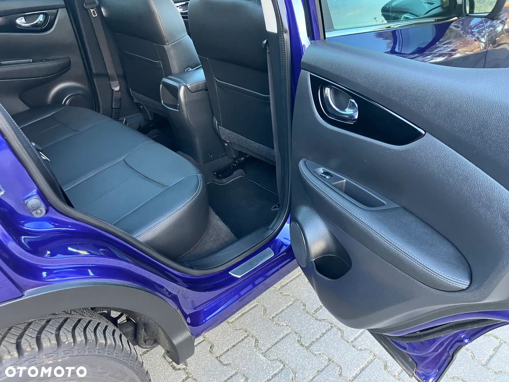 Nissan Qashqai 1.2 DIG-T N-Connecta EU6 - 38