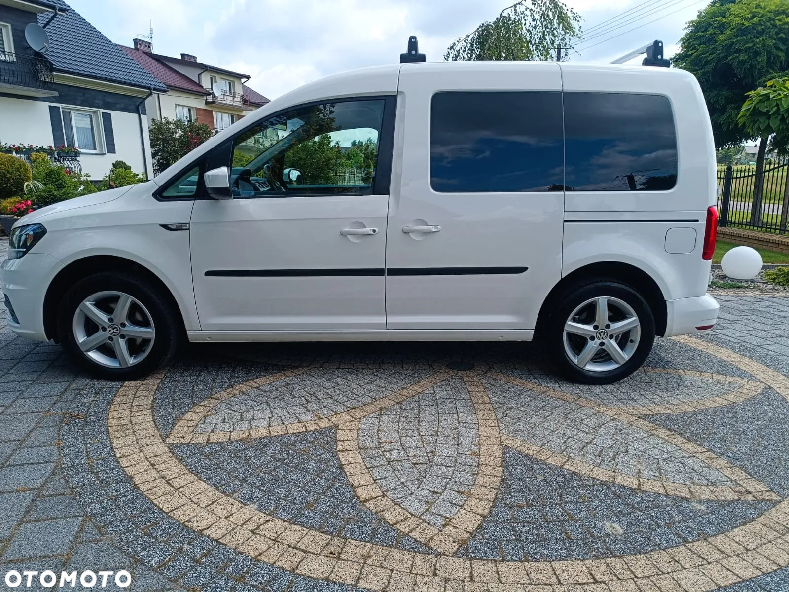 Volkswagen Caddy 2.0 TDI Trendline DSG - 16
