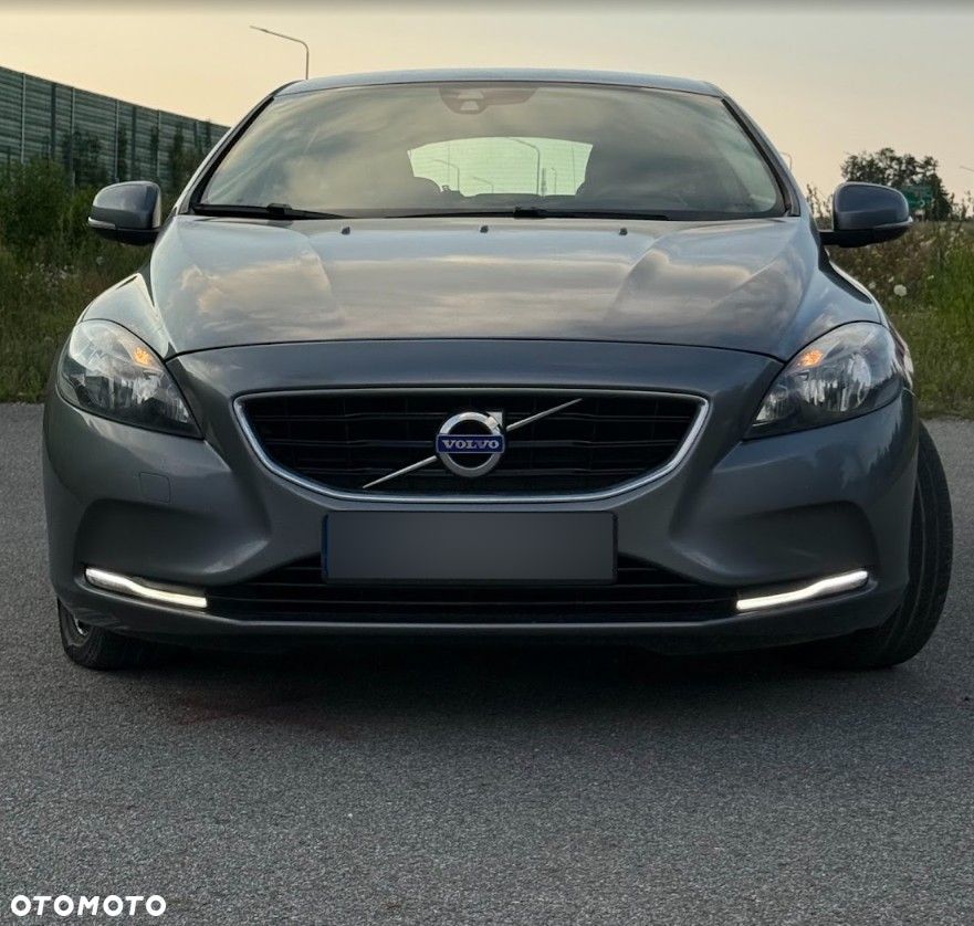 Volvo V40 D2 Summum - 6