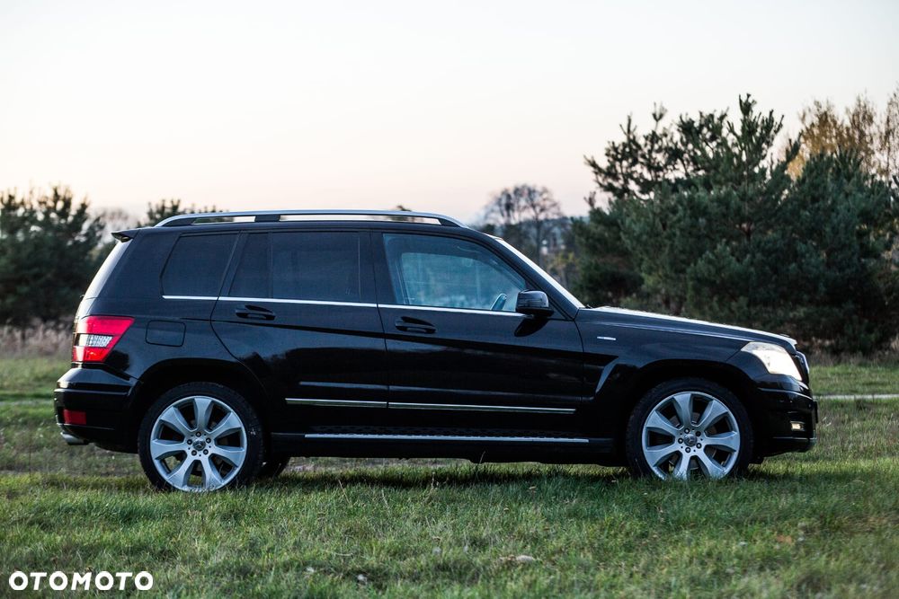 Mercedes-Benz GLK 220 CDI DPF 4Matic BlueEFFICIENCY 7G-TRONIC - 7