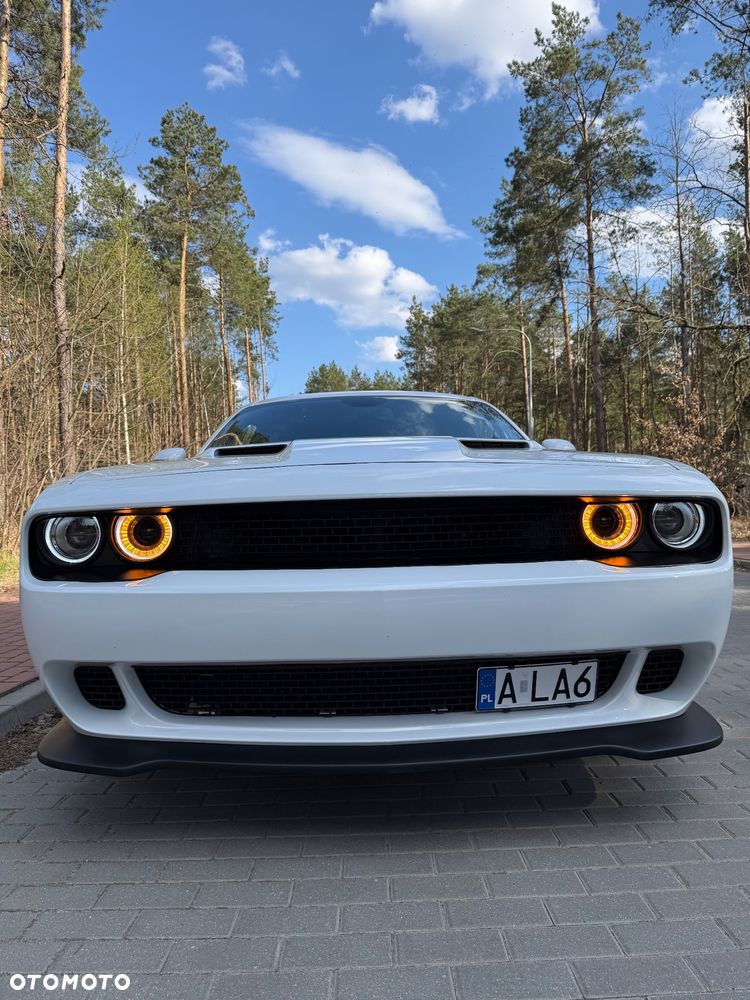 Dodge Challenger - 3