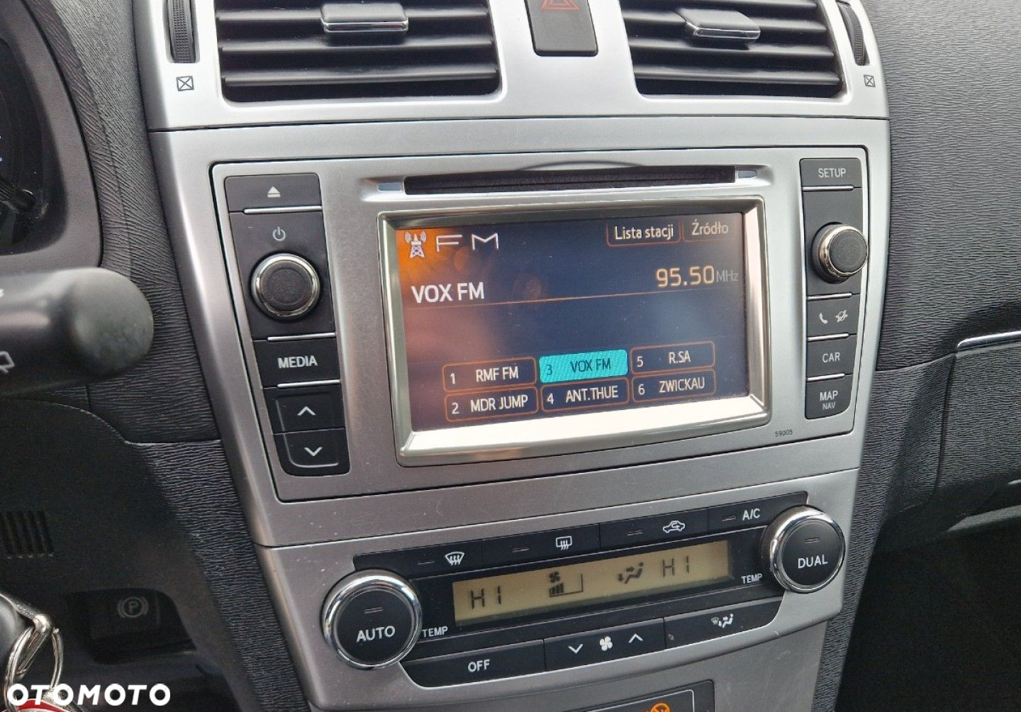 Toyota Avensis Combi 1.8 Business Edition - 22