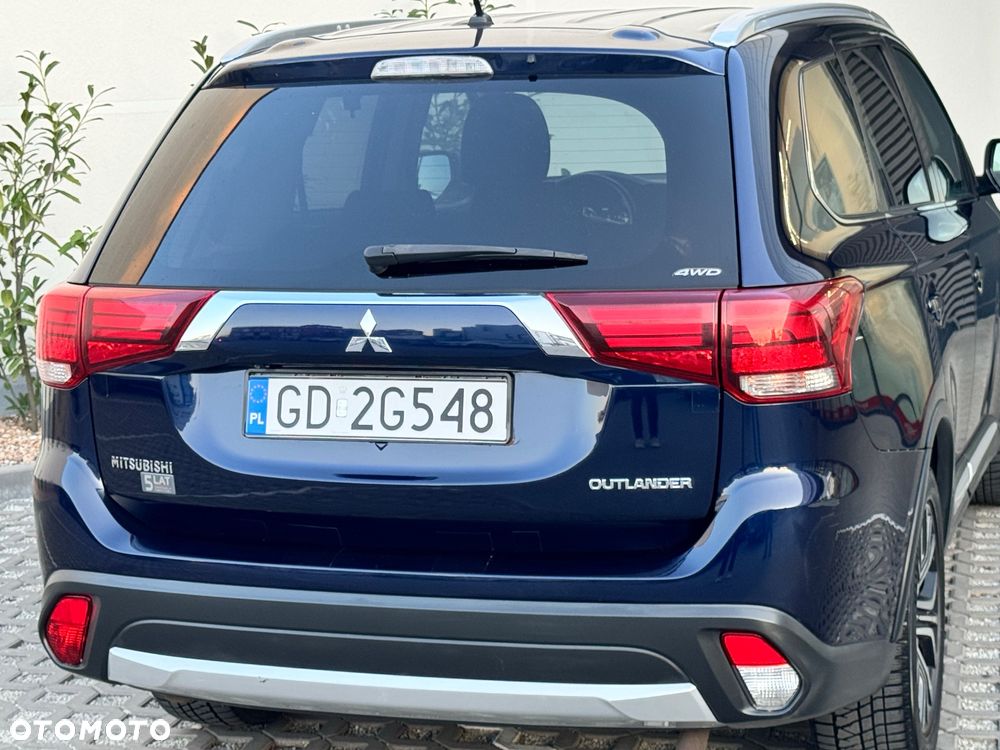 Mitsubishi Outlander 2.2 DI-D Intense + SDA 4WD - 12