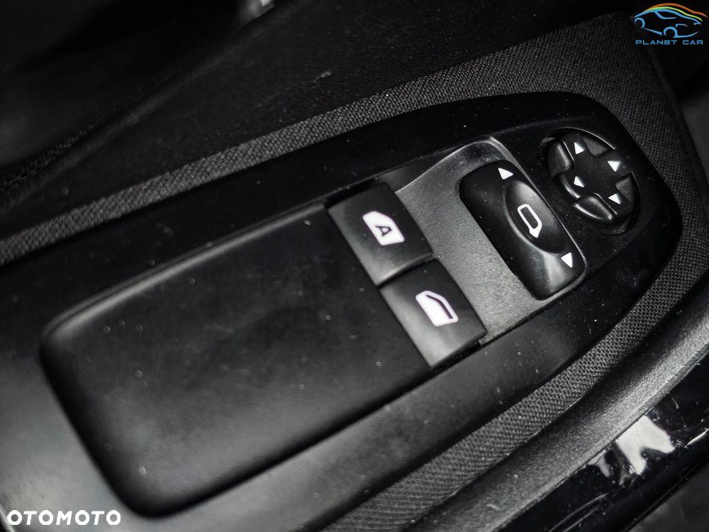 Peugeot 208 95 VTI Active - 28