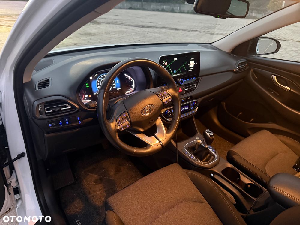 Hyundai i30 - 24