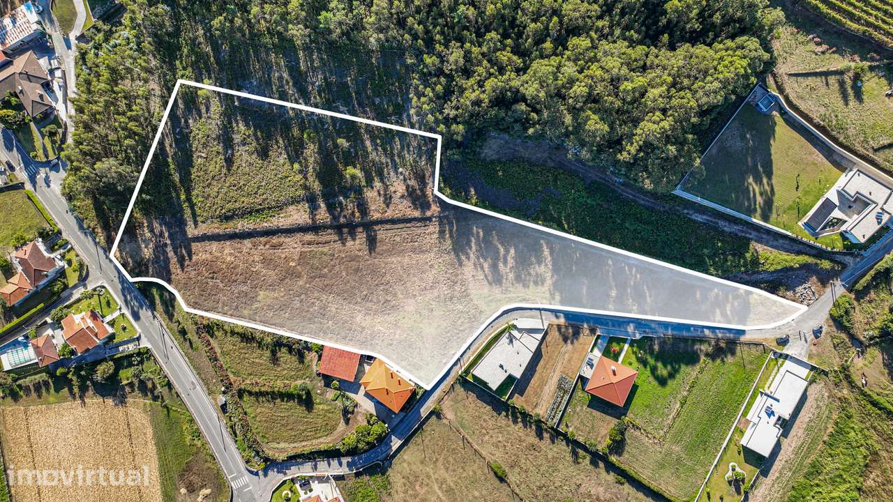 Terreno rústico de 15.520m2 em malha urbana e com possibilidade de con - Grande imagem: 2/8