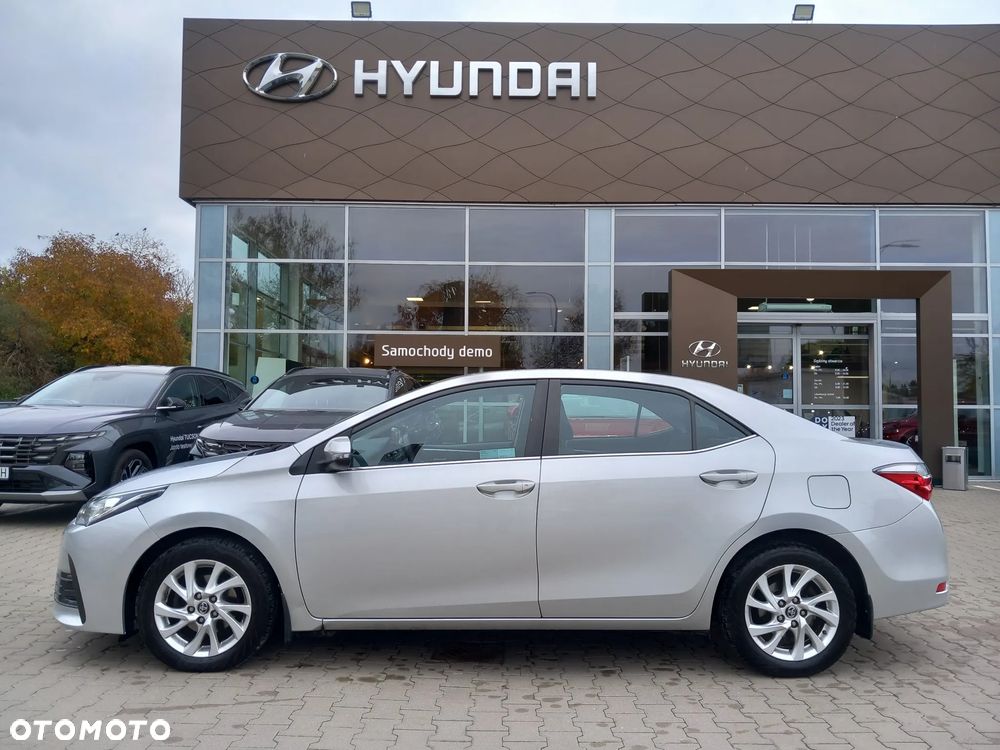 Toyota Corolla 1.6 Classic Plus - 5