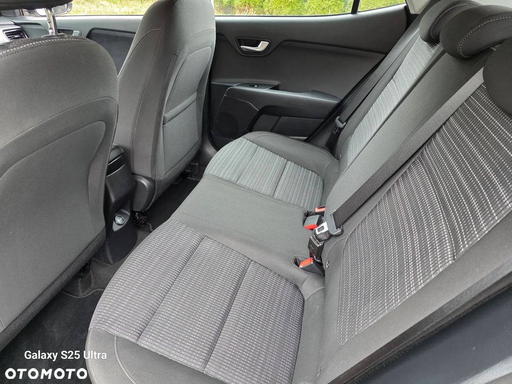 Kia Stonic 1.2 Vision - 12