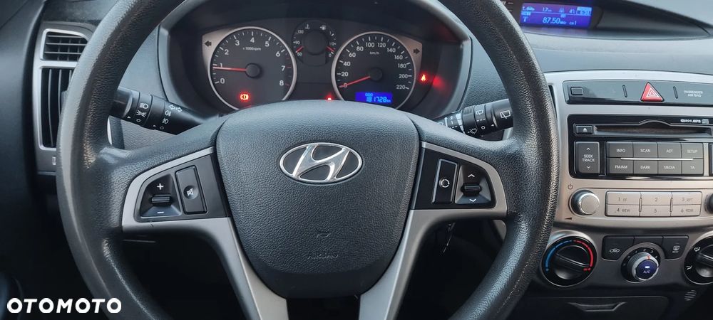 Hyundai i20 1.2 Fifa World Cup Edition - 14