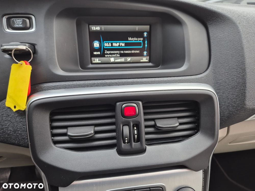 Volvo V40 D2 Drive-E Ocean Race - 36