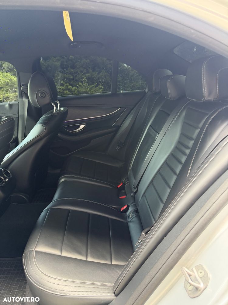 Mercedes-Benz E 220 d 9G-TRONIC AMG Line - 13