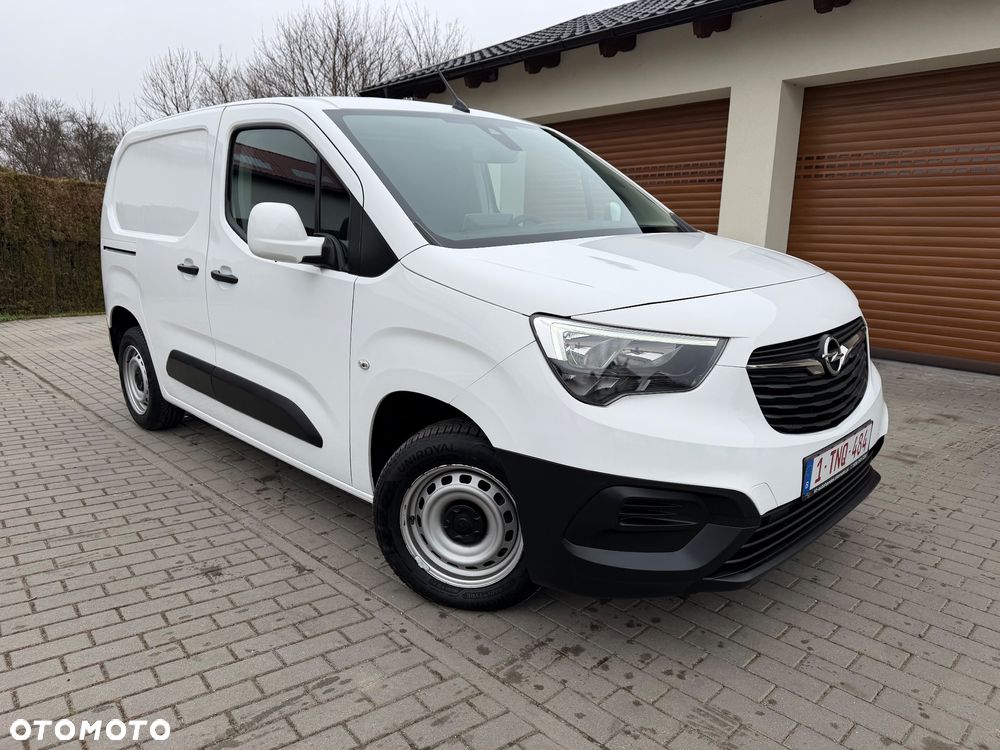 Opel COMBO - 31