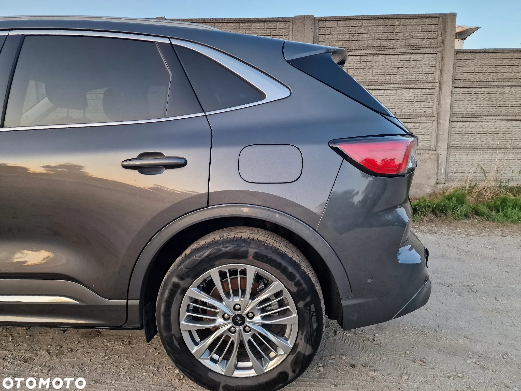 Ford Kuga 2.5 Duratec PHEV VIGNALE - 23