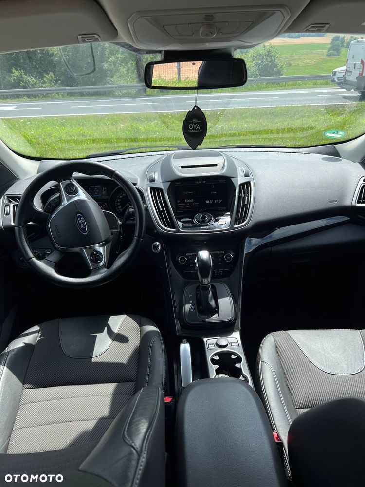 Ford Kuga 2.0 TDCi 4WD Titanium Plus - 16