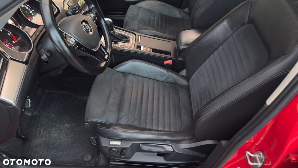 Volkswagen Passat - 8