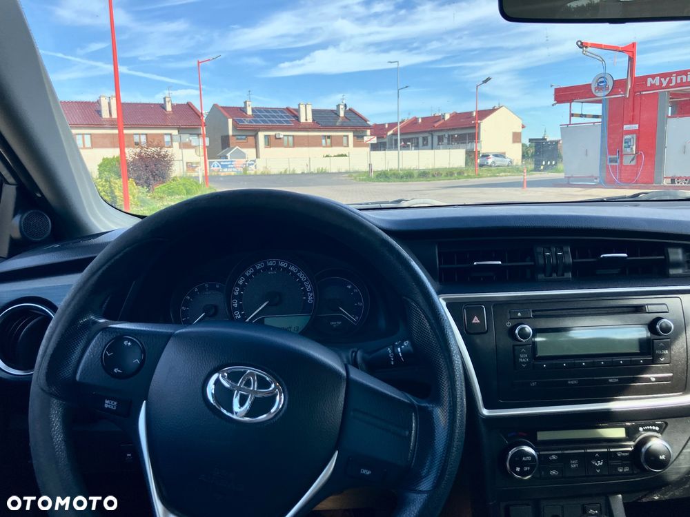 Toyota Auris 1.4 D-4D Active - 8