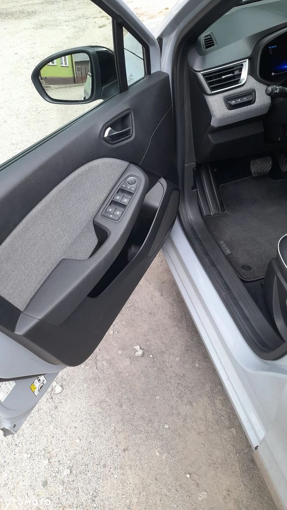 Renault Clio E-TECH 140 INTENS - 20
