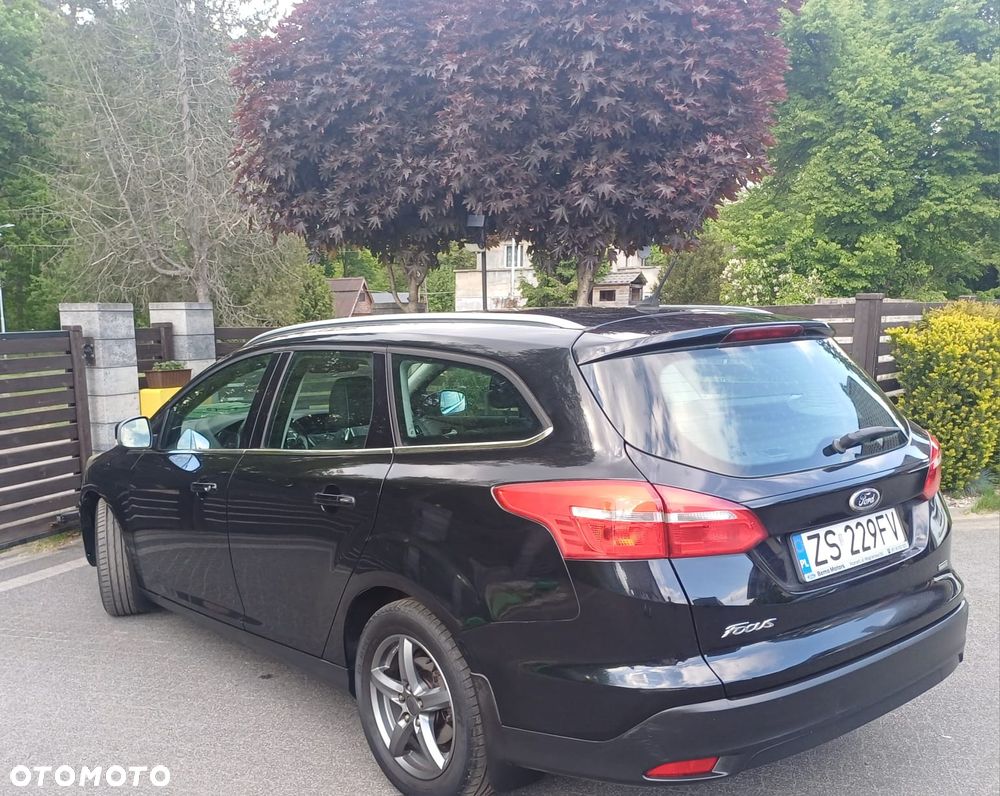 Ford Focus 1.0 EcoBoost Trend - 5