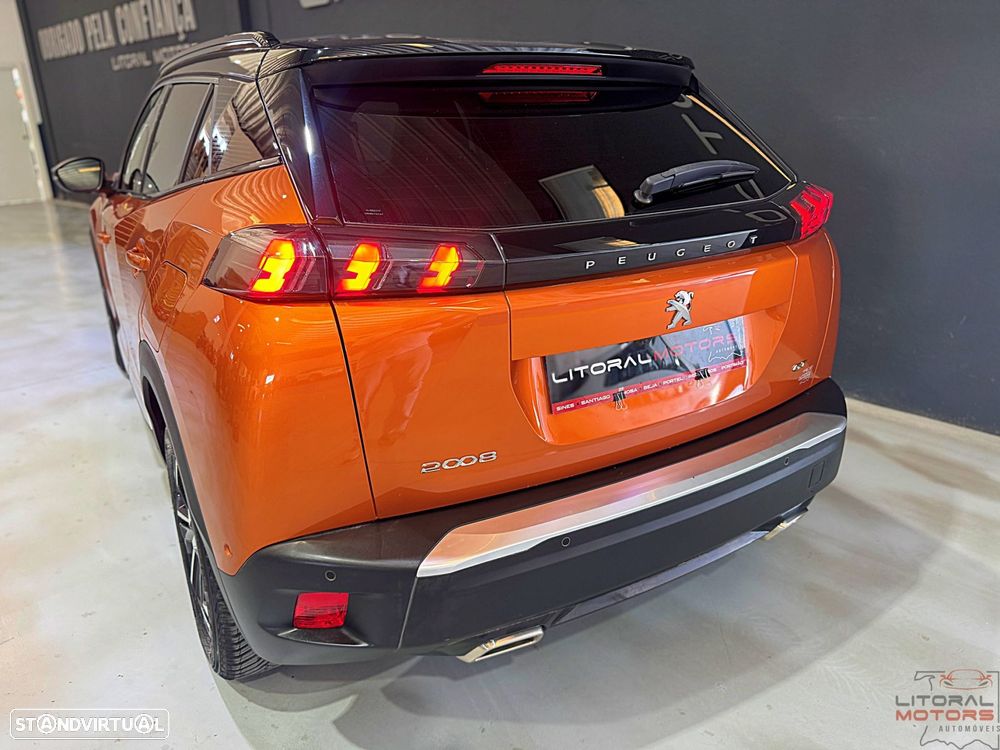 Peugeot 2008 1.2 PureTech GT EAT8 - 10