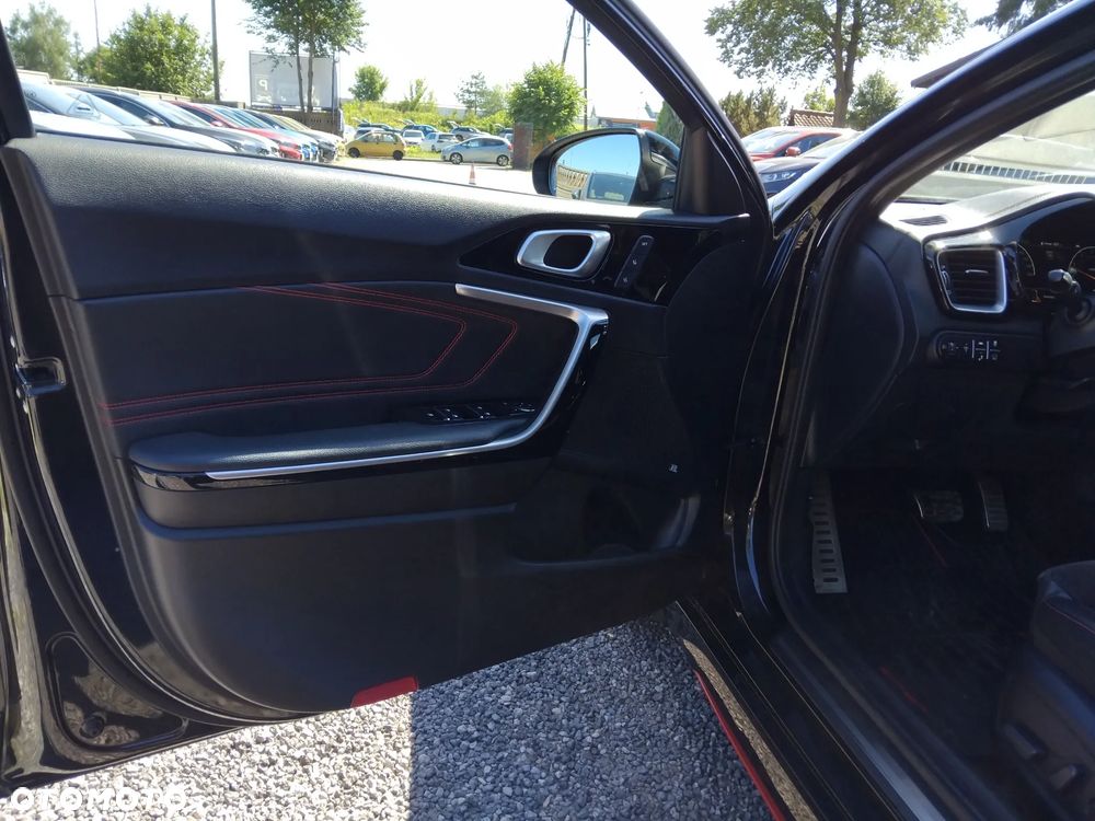 Kia ProCeed 1.6 T-GDI GT DCT - 21
