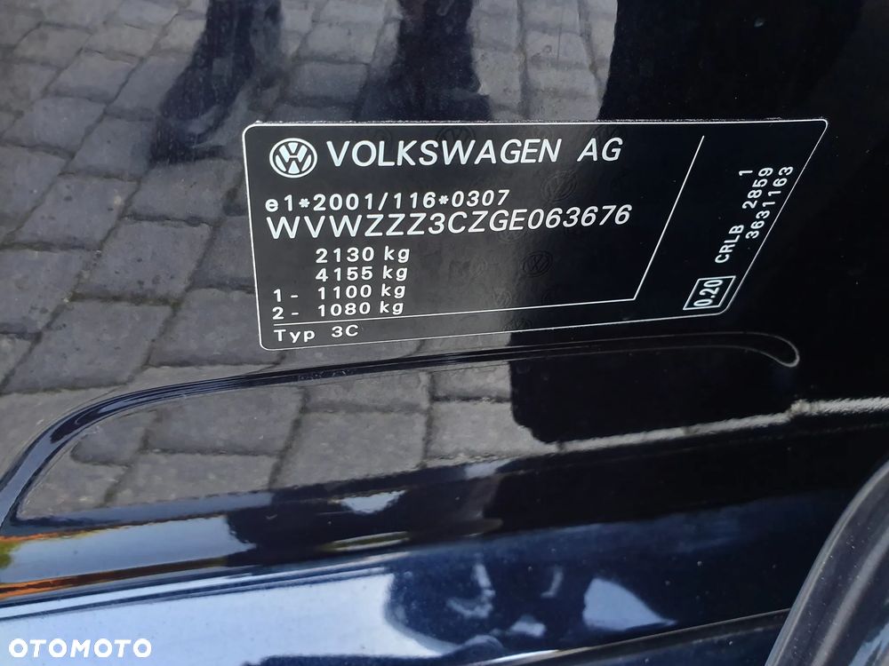 Volkswagen Passat - 22