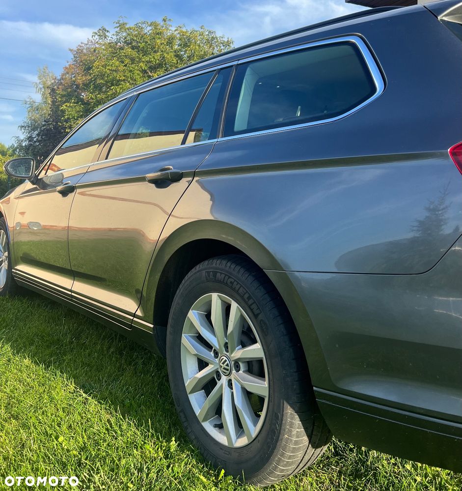 Volkswagen Passat 1.6 TDI BMT Comfortline - 3