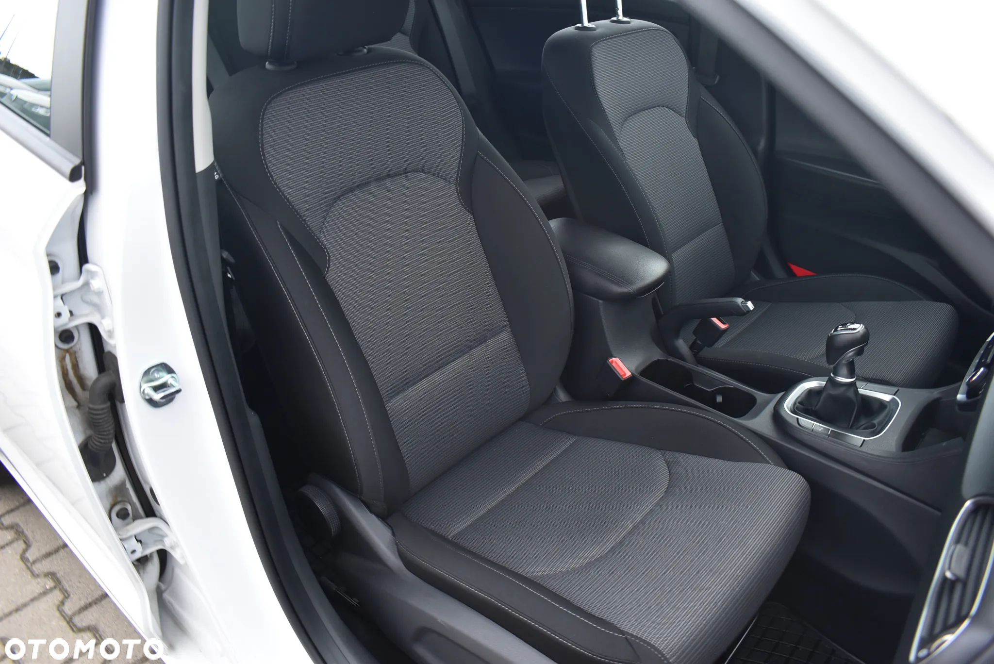 Hyundai i30 1.5 T-GDI 48V Modern - 18