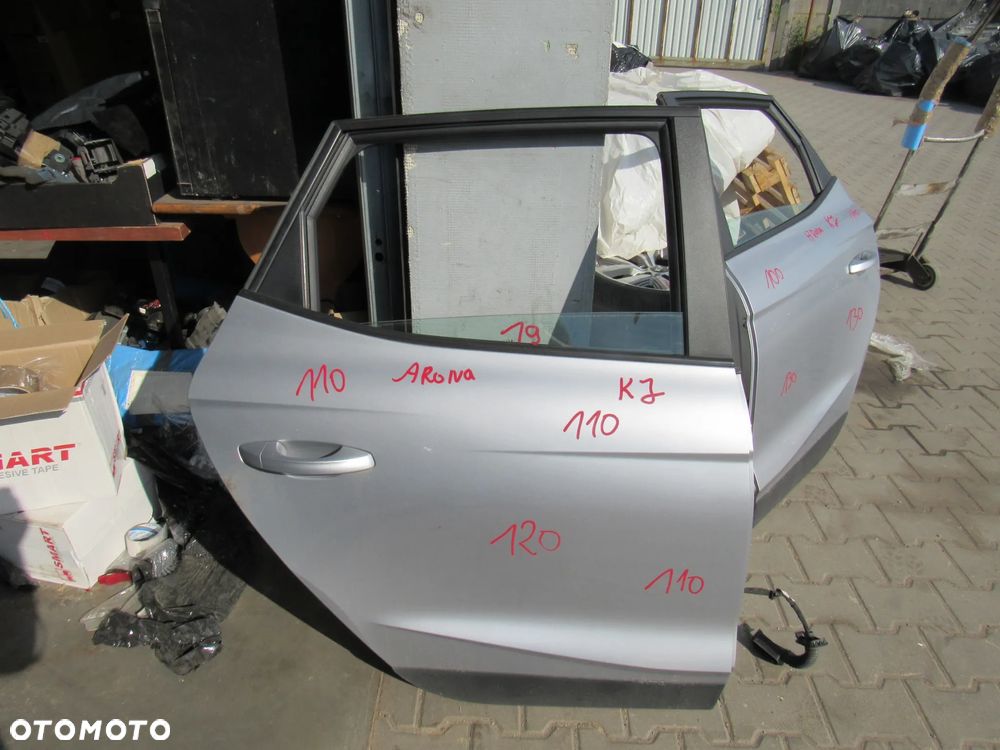 seat arona tył lewe prawe drzwi - 1