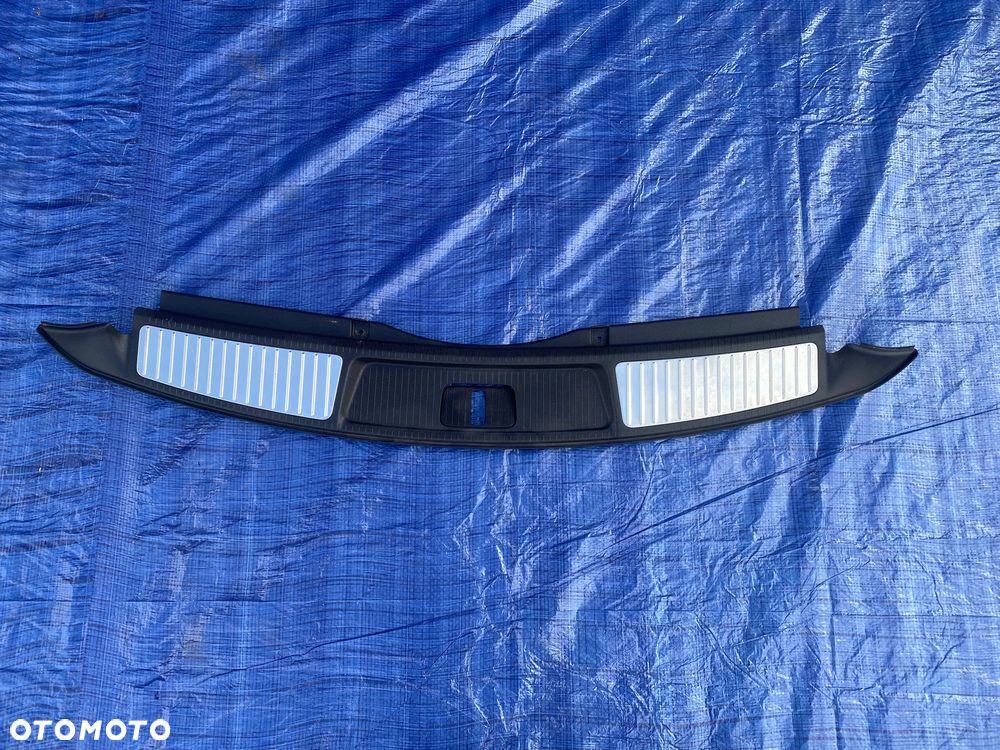 LISTWA OSŁONA PROGU BAGAŻNIKA OPEL INSIGNIA A OSŁONA PASA TYLNEGO 2202098 - 1