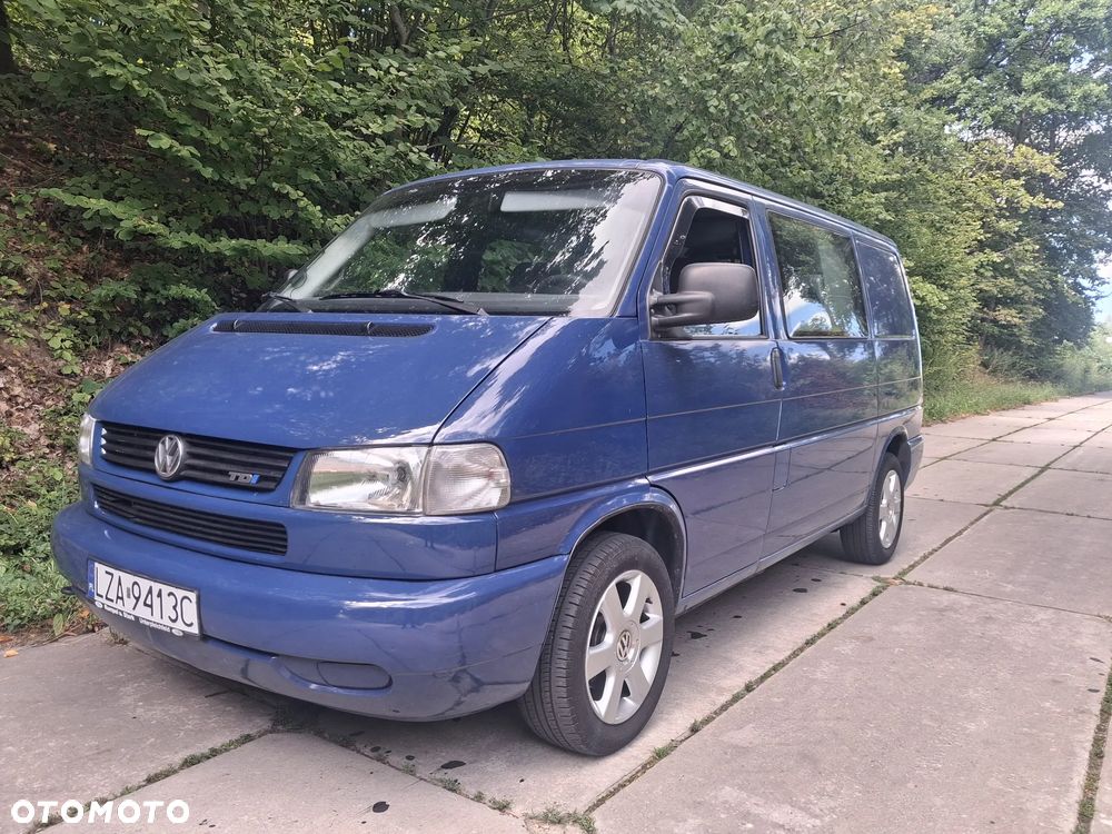 Volkswagen Transporter - 1